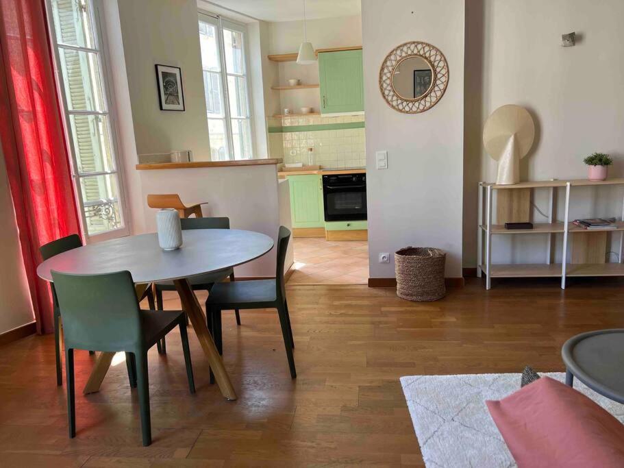 Appartement Au Centre D'Avignone Esterno foto